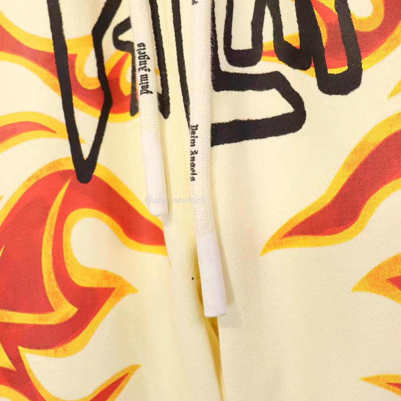 Palm Angels Graffiti Flame T Shirt Shorts Black White (5) - newkick.app